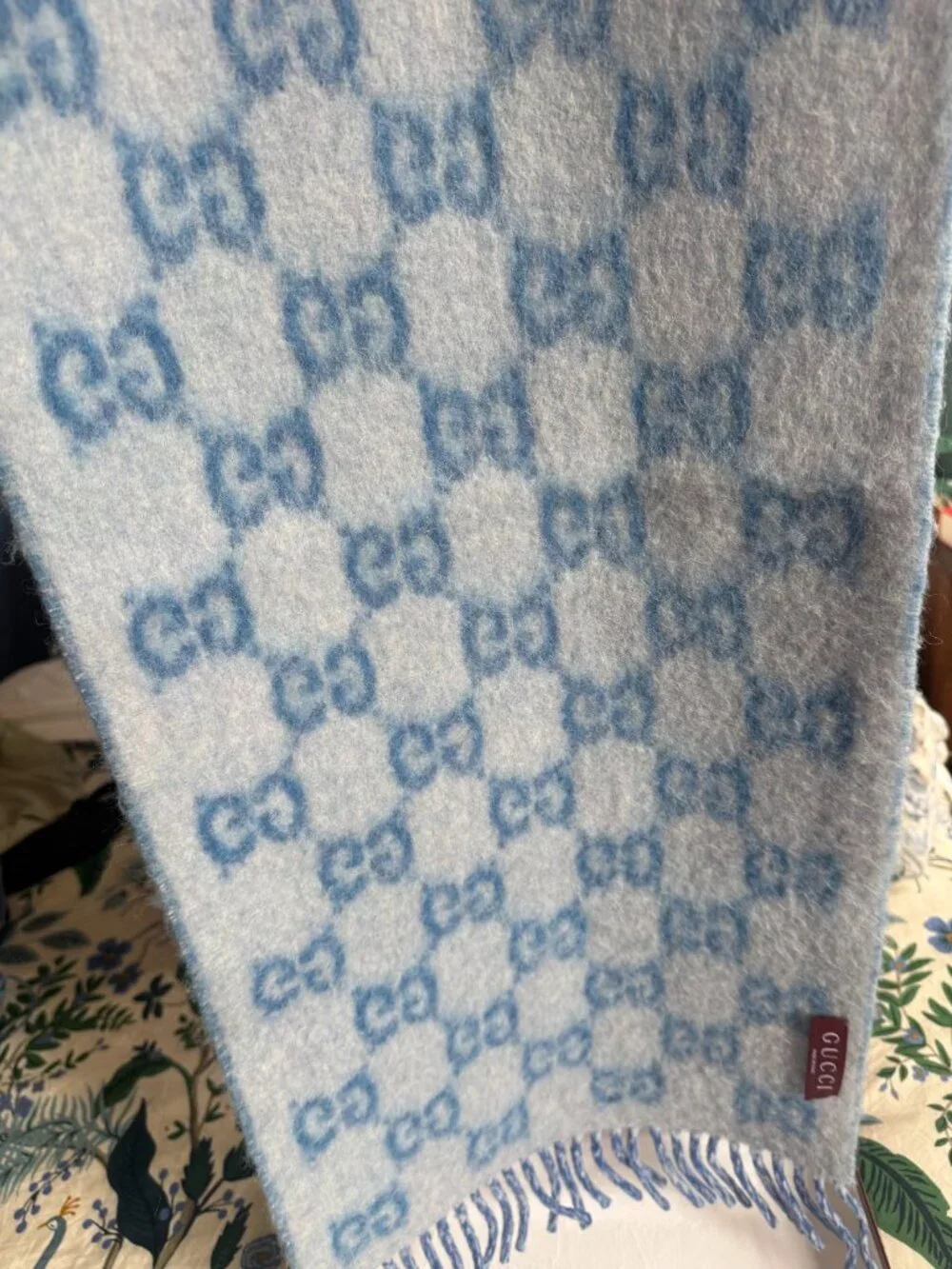 Gucci this scarf